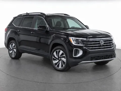 Another view of 2026 Volkswagen Atlas SE w/Technology for sale in Denver, CO at Emich Volkswagen