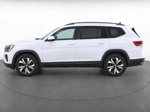 More photos of 2024 Volkswagen Atlas 2.0T SE at Emich Volkswagen, CO