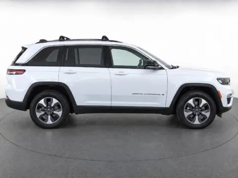 More photos of 2023 Jeep Grand Cherokee 4xe at Emich Volkswagen, CO
