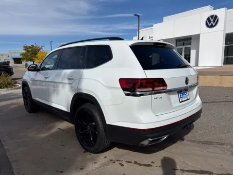 More photos of 2022 Volkswagen Atlas 3.6L V6 SE w/Technology at Emich Volkswagen of Boulder, CO