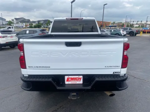 More photos of 2022 Chevrolet Silverado 2500HD Custom at Emich Chevrolet, CO
