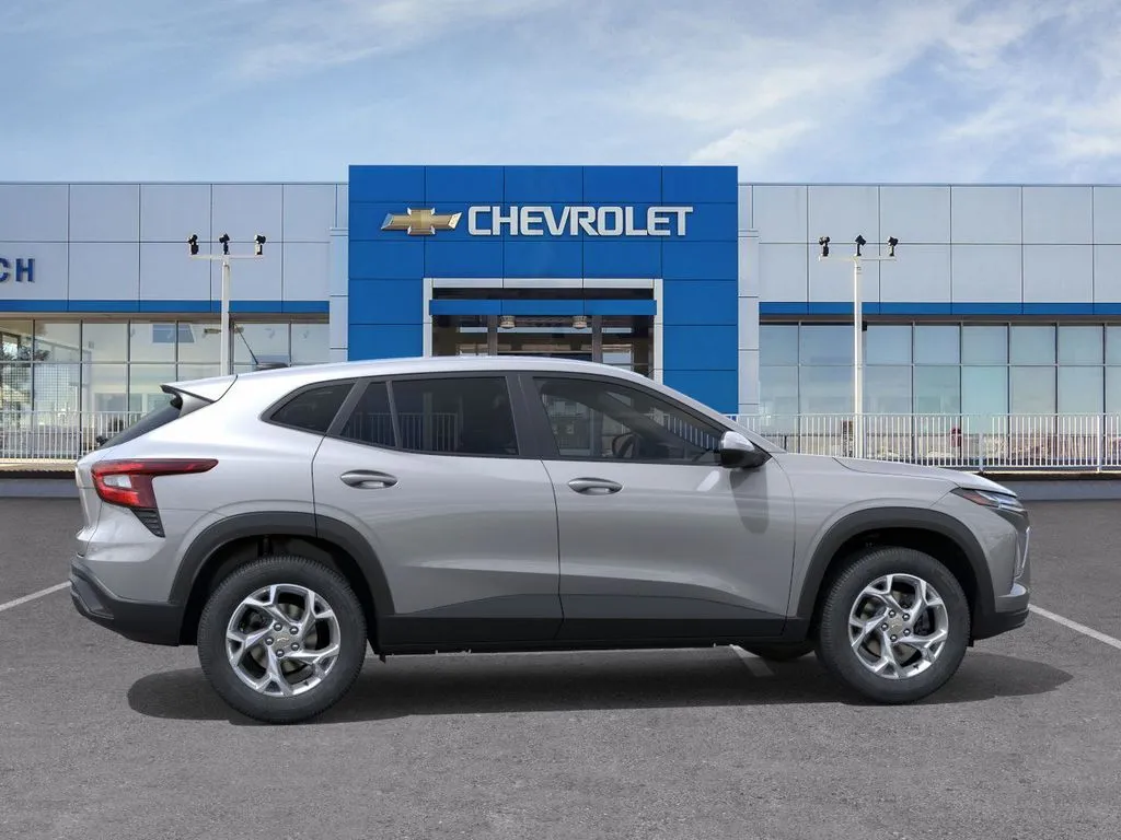 2026 Chevrolet Trax LS - Photo 5