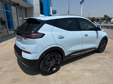More photos of 2022 Chevrolet Bolt EUV Premier at Emich Chevrolet, CO