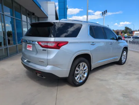 More photos of 2021 Chevrolet Traverse High Country at Emich Chevrolet, CO