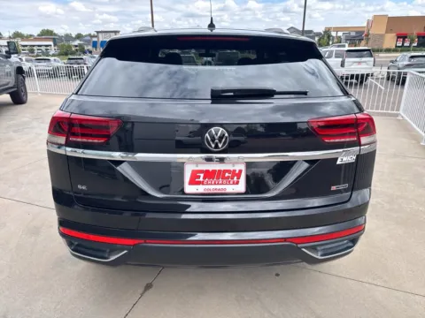 More photos of 2020 Volkswagen Atlas Cross Sport 2.0T SE at Emich Chevrolet, CO