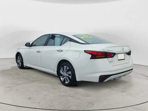 More photos of 2020 NISSAN ALTIMA 2.5 S at AutoZoom, MO