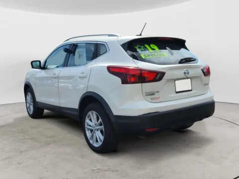 More photos of 2019 NISSAN ROGUE SPORT S; SL at AutoZoom, MO