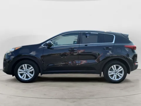 More photos of 2019 KIA SPORTAGE LX at AutoZoom, MO