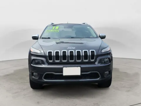 Photos of 2018 JEEP CHEROKEE LIMITED for sale in Kansas City, MO at AutoZoom