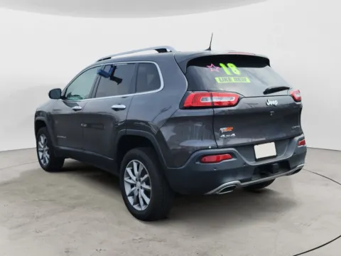 More photos of 2018 JEEP CHEROKEE LIMITED at AutoZoom, MO