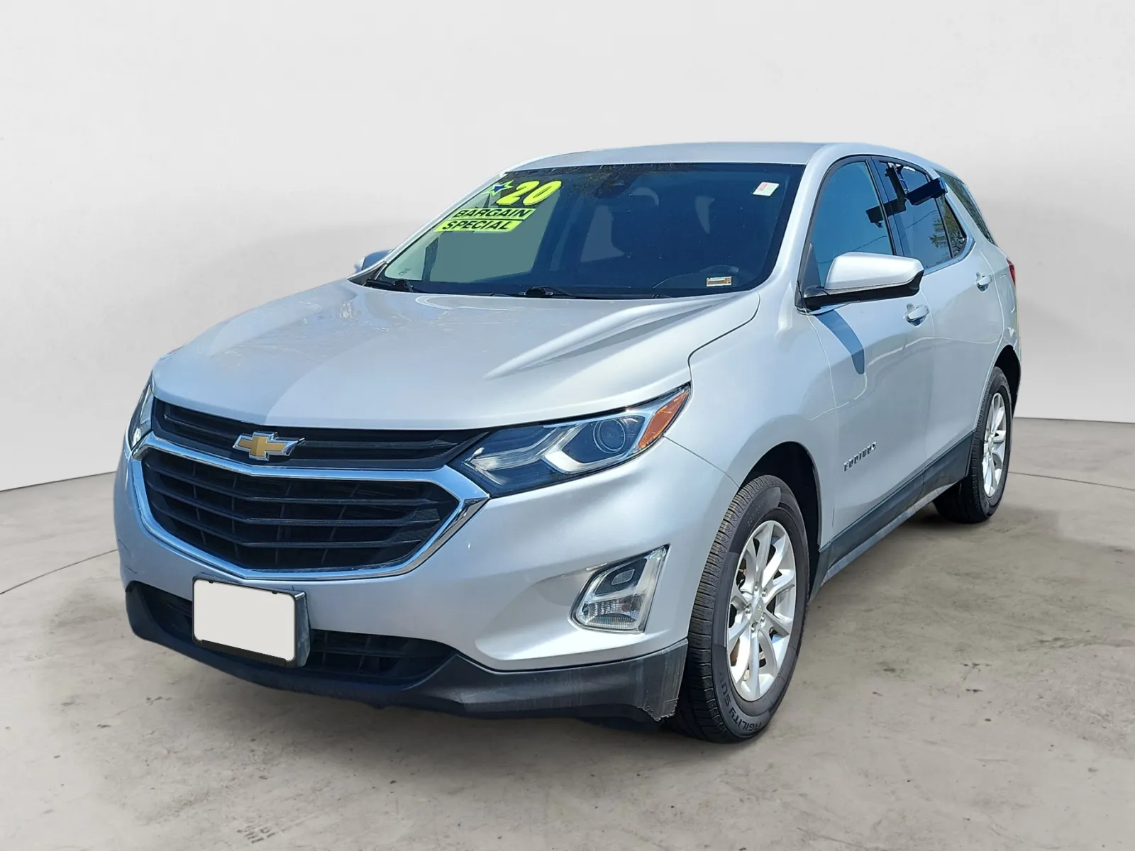 Silver 2020 CHEVROLET EQUINOX LT (1LT) for sale in Kansas City, MO