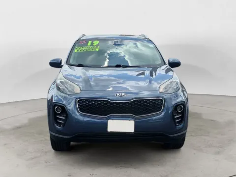 Photos of 2019 KIA SPORTAGE LX for sale in Kansas City, MO at AutoZoom