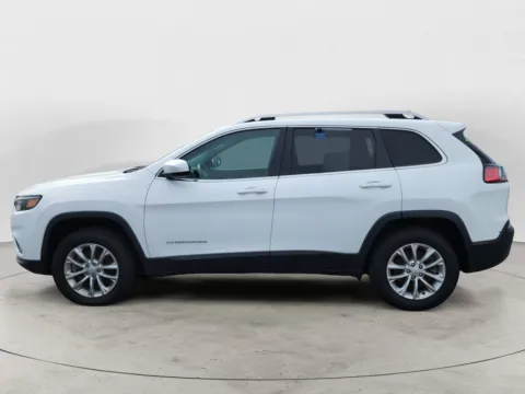 More photos of 2019 JEEP CHEROKEE LATITUDE; N LATITUDE; NORTH at AutoZoom, MO