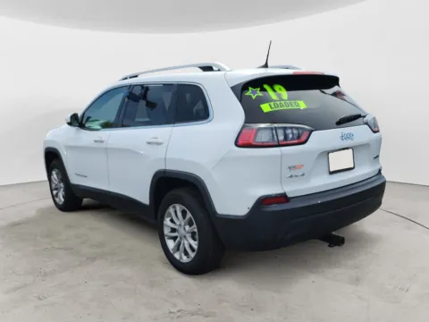 More photos of 2019 JEEP CHEROKEE LATITUDE; N LATITUDE; NORTH at AutoZoom, MO