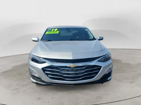 Photos of 2019 CHEVROLET MALIBU LT (2FL) for sale in Kansas City, MO at AutoZoom