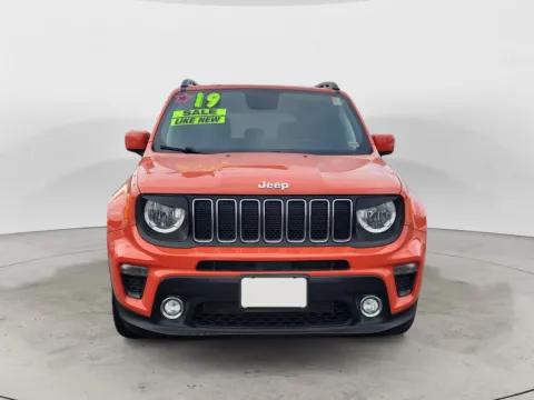 Photos of 2019 JEEP RENEGADE LATITUDE for sale in Kansas City, MO at AutoZoom