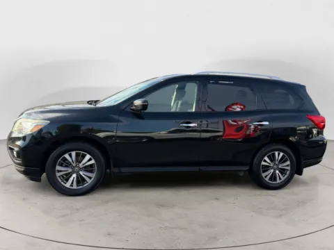 More photos of 2017 NISSAN PATHFINDER S; SL; PL S; SL; PLATINUM; SV at AutoZoom, MO