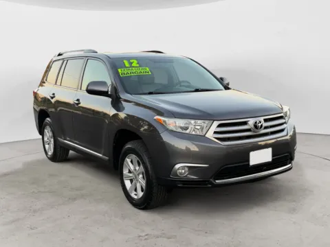 Another view of 2012 TOYOTA HIGHLANDER SE for sale in Kansas City, MO at AutoZoom