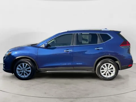More photos of 2020 NISSAN ROGUE S; SL; SV at AutoZoom, MO