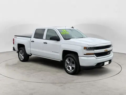 Another view of 2018 CHEVROLET SILVERADO CUSTOM for sale in Kansas City, MO at AutoZoom