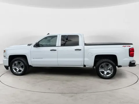 More photos of 2018 CHEVROLET SILVERADO CUSTOM at AutoZoom, MO