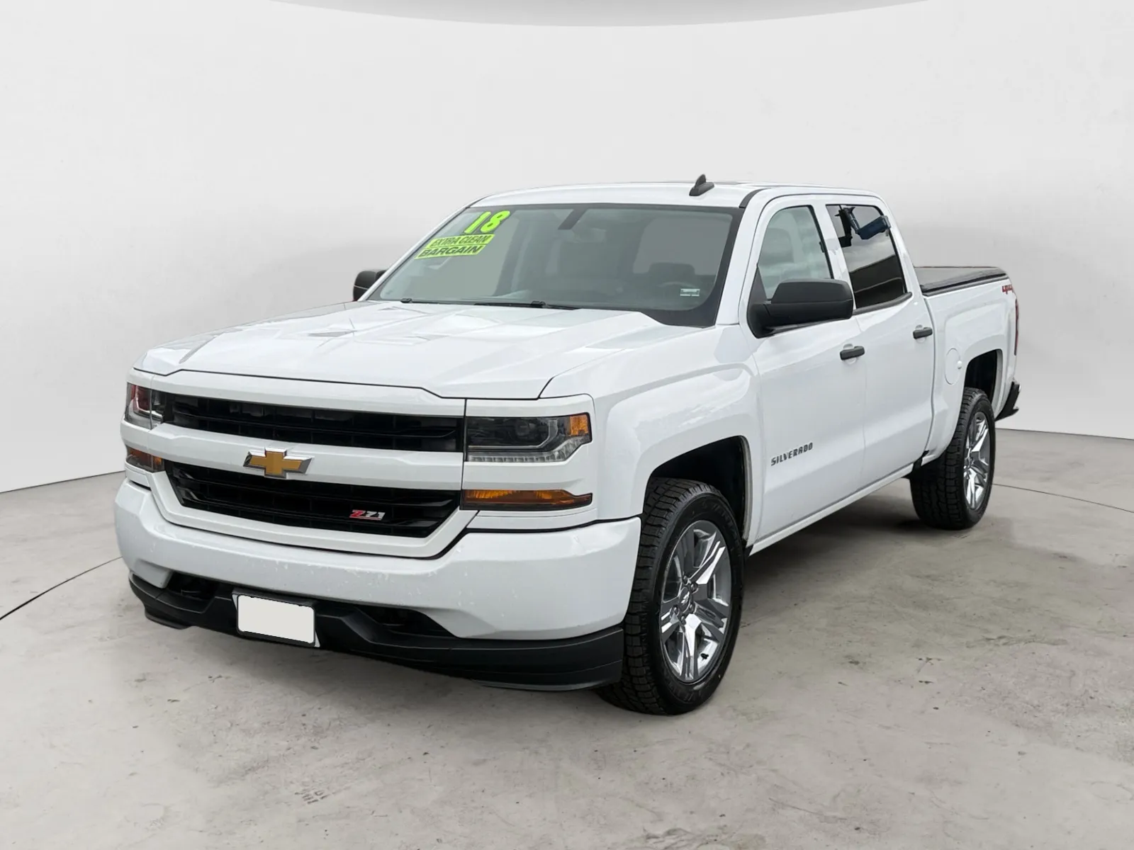 White 2018 CHEVROLET SILVERADO CUSTOM for sale in Kansas City, MO