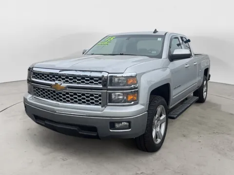 Silver 2015 CHEVROLET SILVERADO LT for sale in Kansas City, MO