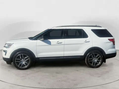 More photos of 2018 FORD EXPLORER XLT at AutoZoom, MO