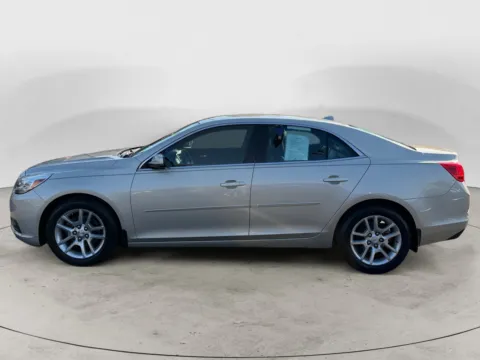 More photos of 2013 CHEVROLET MALIBU 1LT at AutoZoom, MO