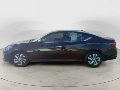 More photos of 2020 NISSAN ALTIMA 2.5 S at AutoZoom, MO