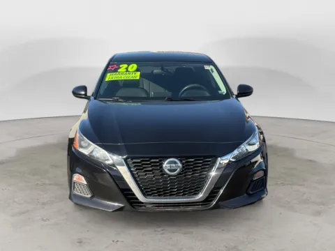 Photos of 2020 NISSAN ALTIMA 2.5 S for sale in Kansas City, MO at AutoZoom