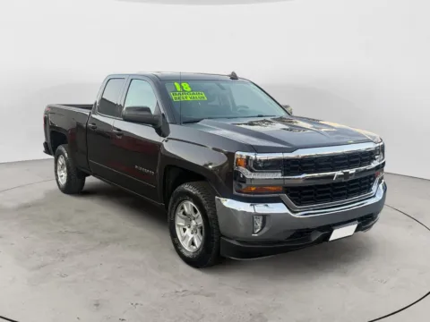 Another view of 2018 CHEVROLET SILVERADO LT for sale in Kansas City, MO at AutoZoom