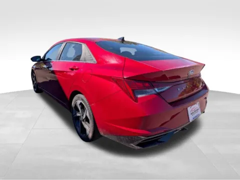 More photos of 2021 Hyundai Elantra Limited at Electric Car Corner, null