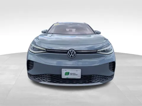 Photos of 2023 Volkswagen ID.4 Pro S Plus for sale in Farmington, NY at Electric Car Corner