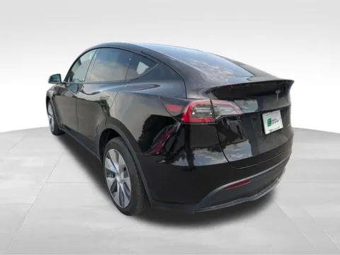 More photos of 2023 Tesla Model Y Long Range at Electric Car Corner, NY