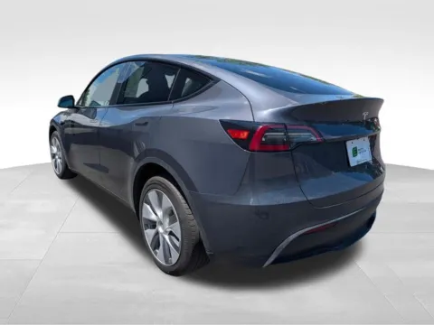 More photos of 2023 Tesla Model Y Long Range at Electric Car Corner, NY