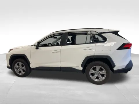 More photos of 2022 Toyota RAV4 Hybrid XLE at Electric Car Corner, NY