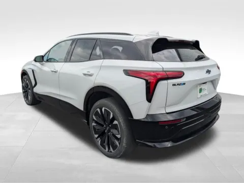 More photos of 2024 Chevrolet Blazer EV RS at Electric Car Corner, NY
