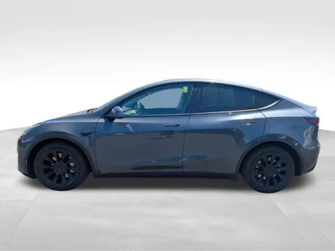 More photos of 2020 Tesla Model Y Long Range at Electric Car Corner, NY