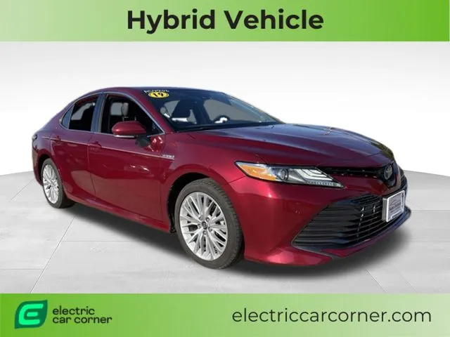 Unknown 2019 Toyota Camry Hybrid XLE for sale in Farmington, NY