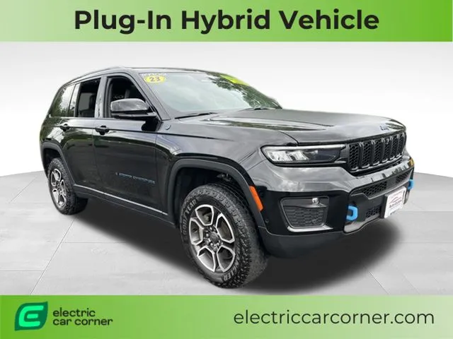 Black 2023 Jeep Grand Cherokee Trailhawk 4xe for sale in Farmington, NY