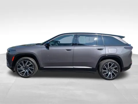 More photos of 2025 Jeep Wagoneer S Limited at Electric Car Corner, NY