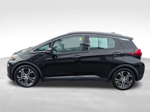 More photos of 2017 Chevrolet Bolt EV Premier at Electric Car Corner, NY