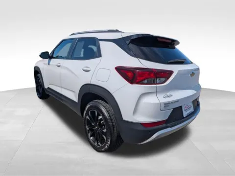 More photos of 2022 Chevrolet TrailBlazer LT at Electric Car Corner, NY
