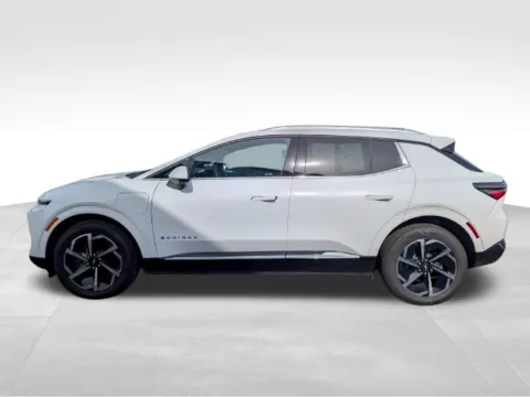More photos of 2024 Chevrolet Equinox EV LT at Electric Car Corner, NY