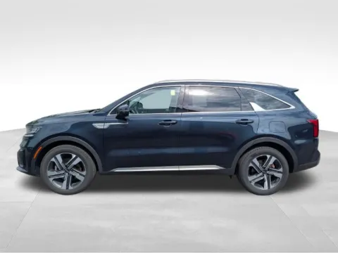 More photos of 2023 Kia Sorento Hybrid EX at Electric Car Corner, NY