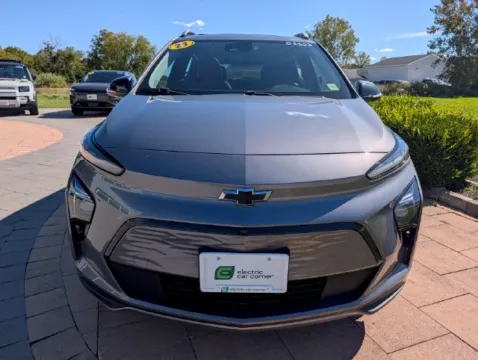 Photos of 2023 Chevrolet Bolt EUV Premier for sale in Farmington, NY at Electric Car Corner