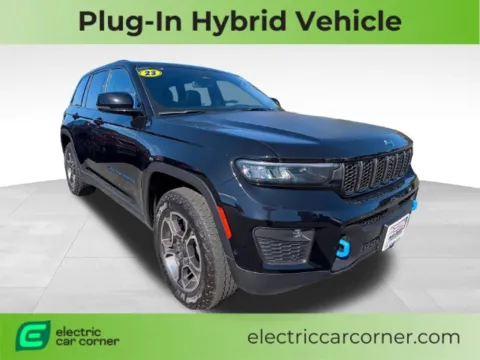 Black 2023 Jeep Grand Cherokee Trailhawk 4xe for sale in Farmington, NY