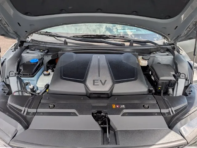 2024 Kia EV6 GT-Line - Photo 11