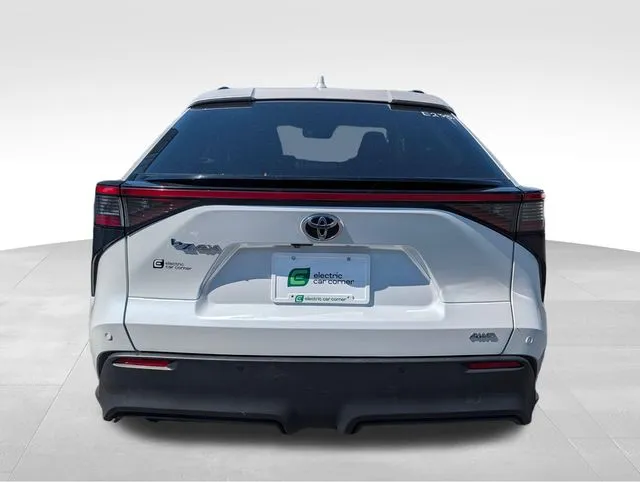2023 Toyota bZ4X XLE - Photo 7